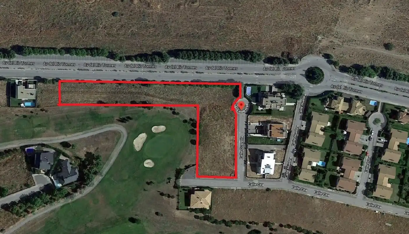 Residential land for sale in Villamayor
