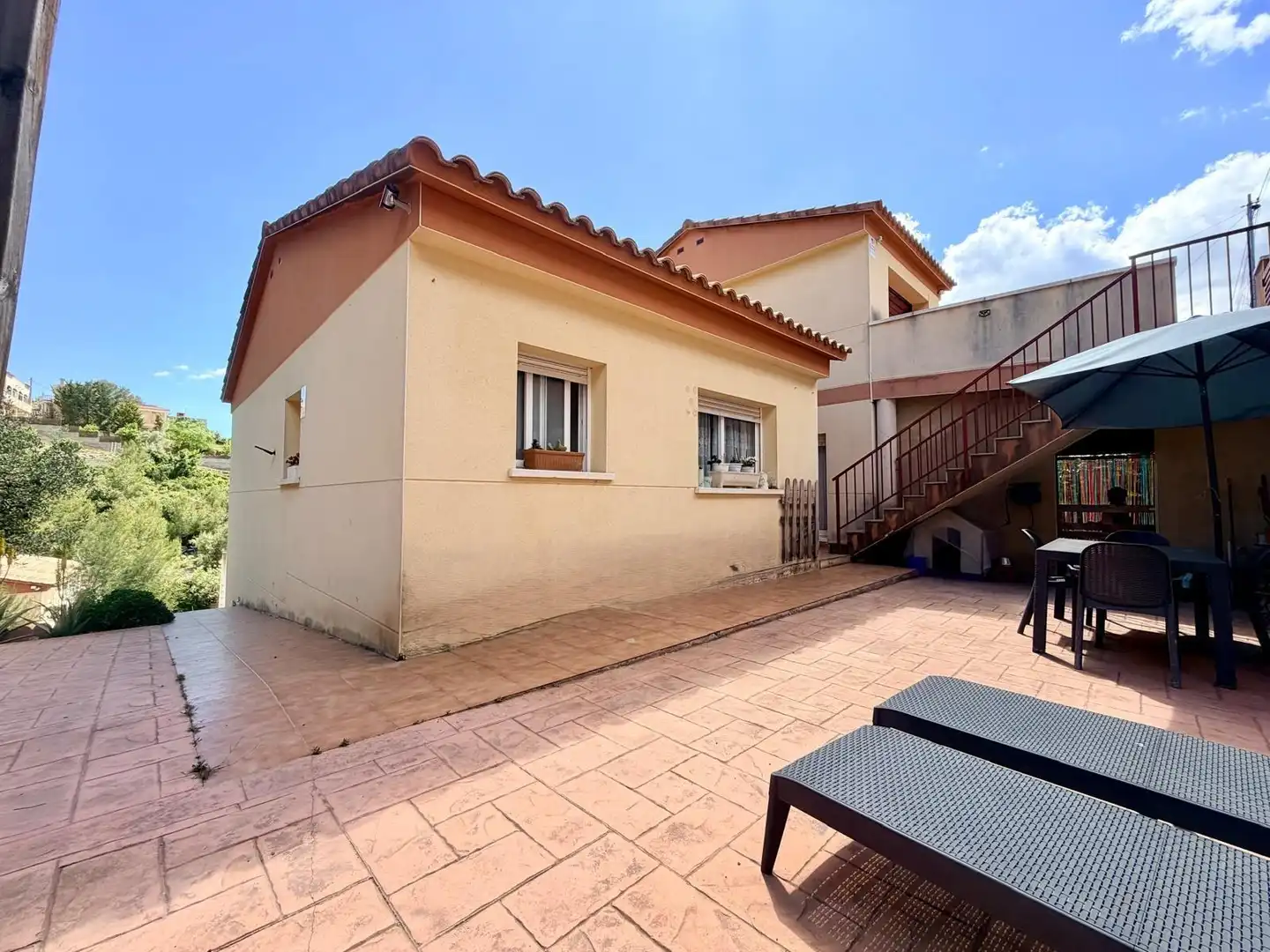 Außenansicht von Haus oder Chalet zum Verkauf in Calafell mit Heizung, Privatgarten und Abstellraum