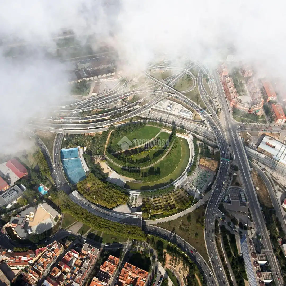 Vista exterior de Piso en venta en Barcelona con Balcón