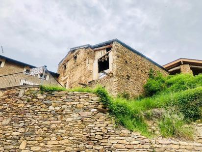 Vista exterior de Finca rústica en venda en Soriguera amb Terrassa