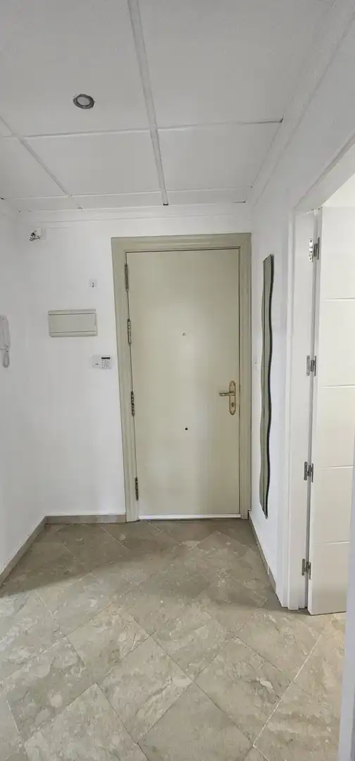 Flat for rent in Calle de Aixa 'La Horra', Camino de los Neveros - Serrallo