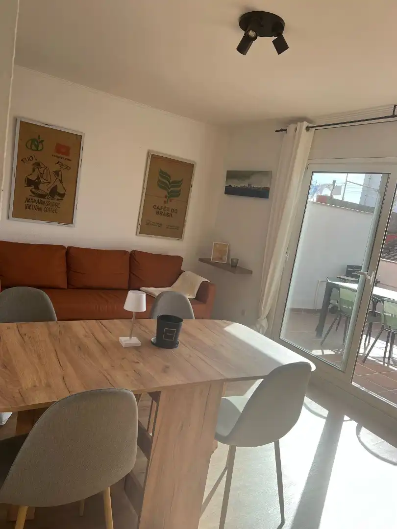 Dachboden zur Miete in Carrer Ramon y Cajal, El Pedró