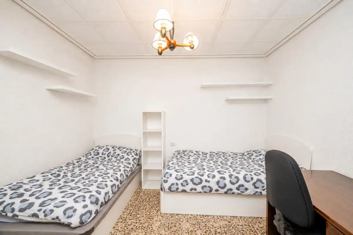 Bedroom of Buildings for sale in Orihuela