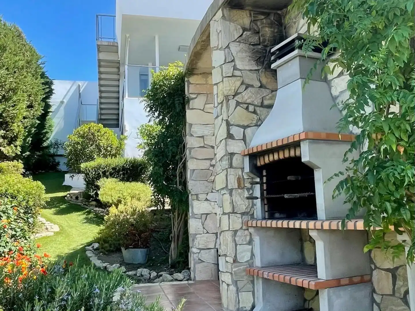 Chalet con piscina en venta en Alemanes, imagen 4