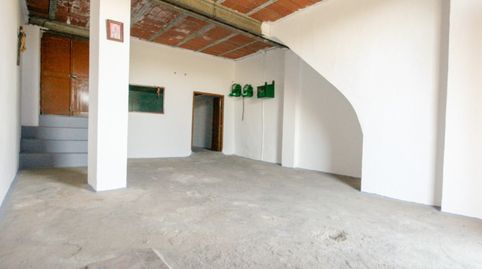 LOCAL CON POSIBILIDAD PARA APARCAMIENTOS O TRASTERO