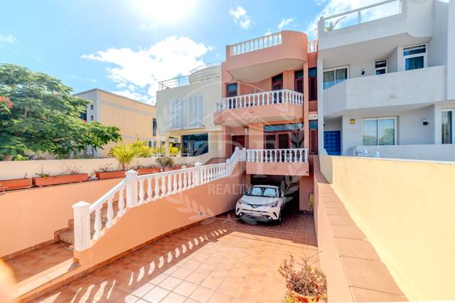 Casa-chalet en Venta en Calle Eladio Roca Salazar en Villa Ascensión - El Perú - Cruz del Señor