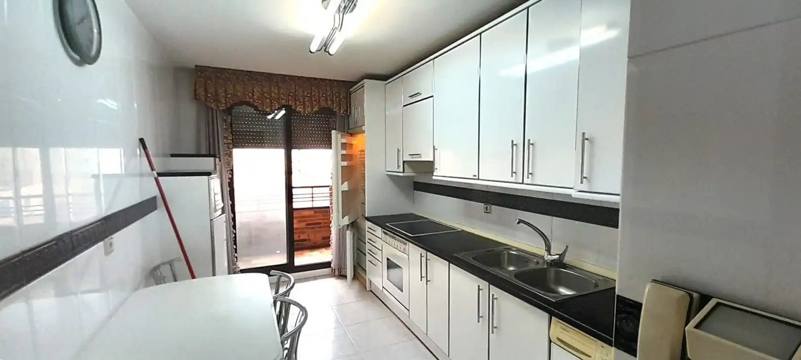Cocina de Apartamento en venta en  Logroño con Trastero