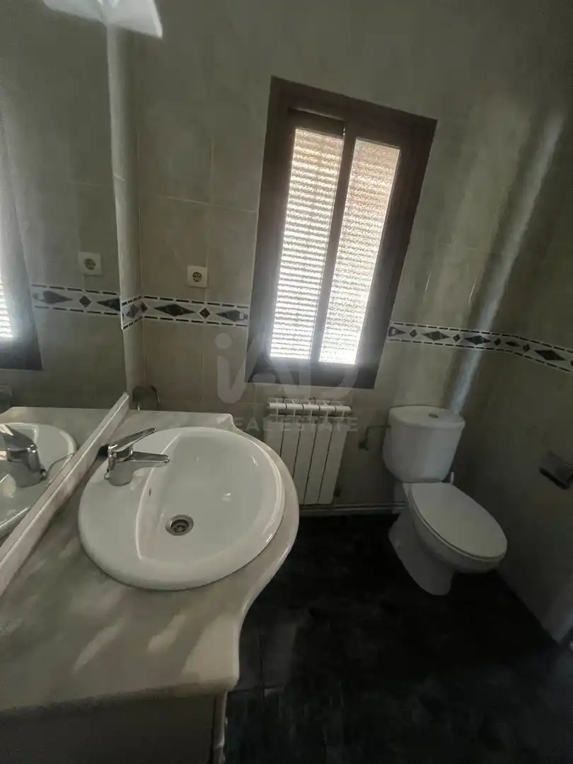 Bany de Pis en venda en Ciudad Rodrigo amb Calefacció i Terrassa