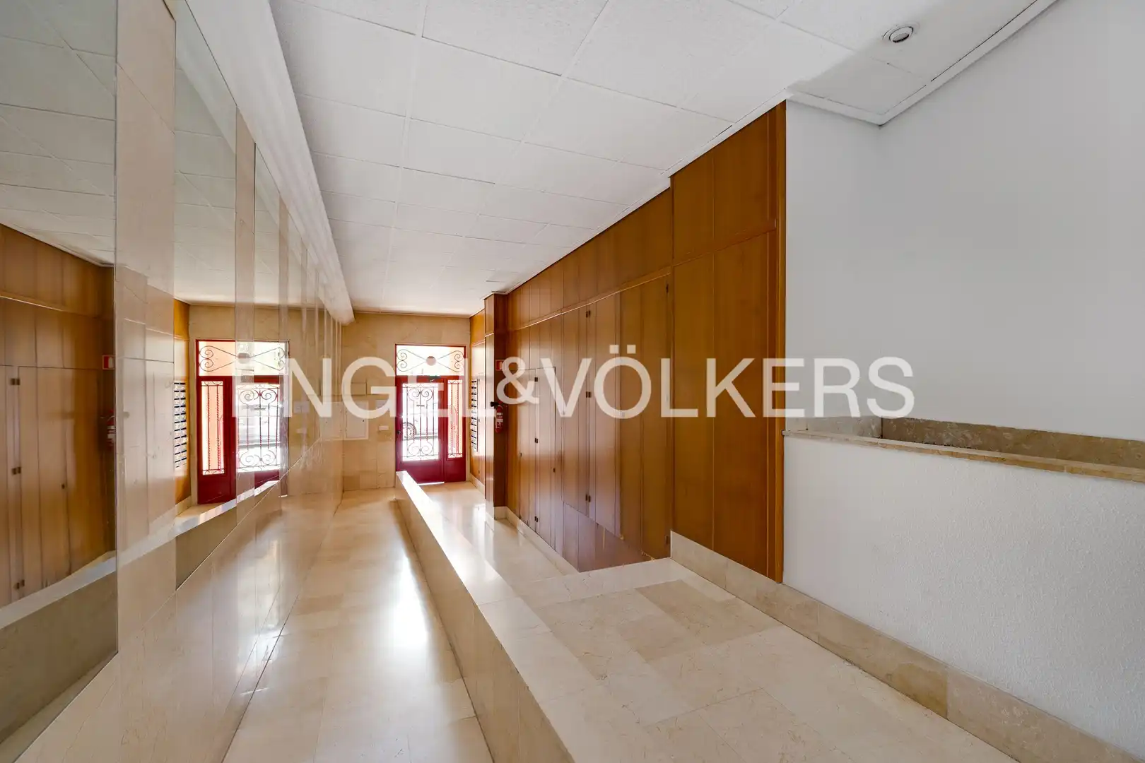Wohnung zum Verkauf in Torrevieja mit Klimaanlage, Heizung und Terrasse