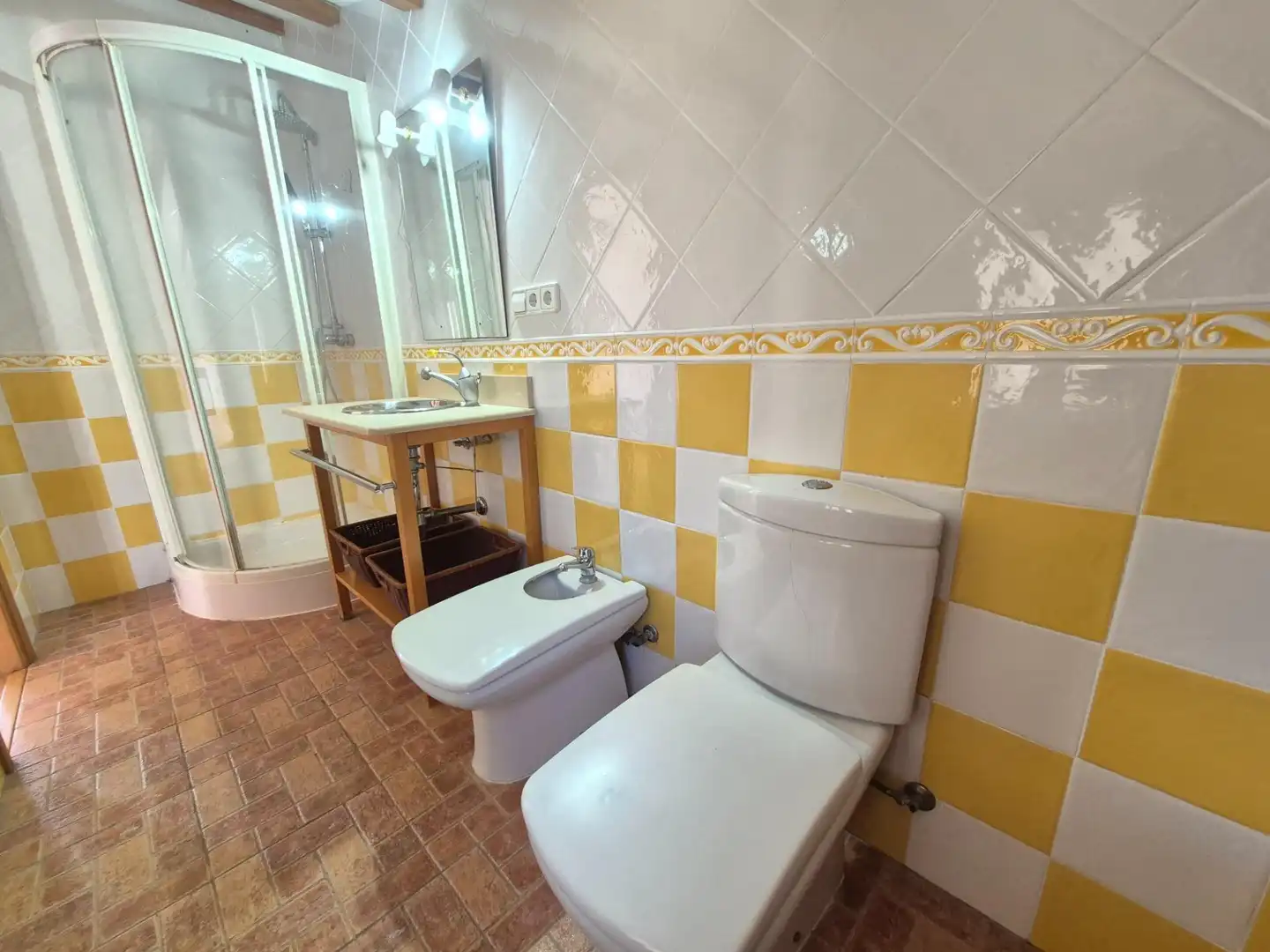 Baño de Casa adosada de alquiler en Manises con Aire acondicionado, Terraza y Amueblado