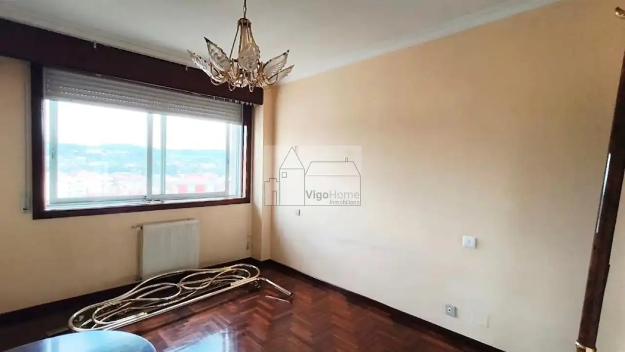 Bedroom of Flat for sale in Vigo   with Heating and Storage room