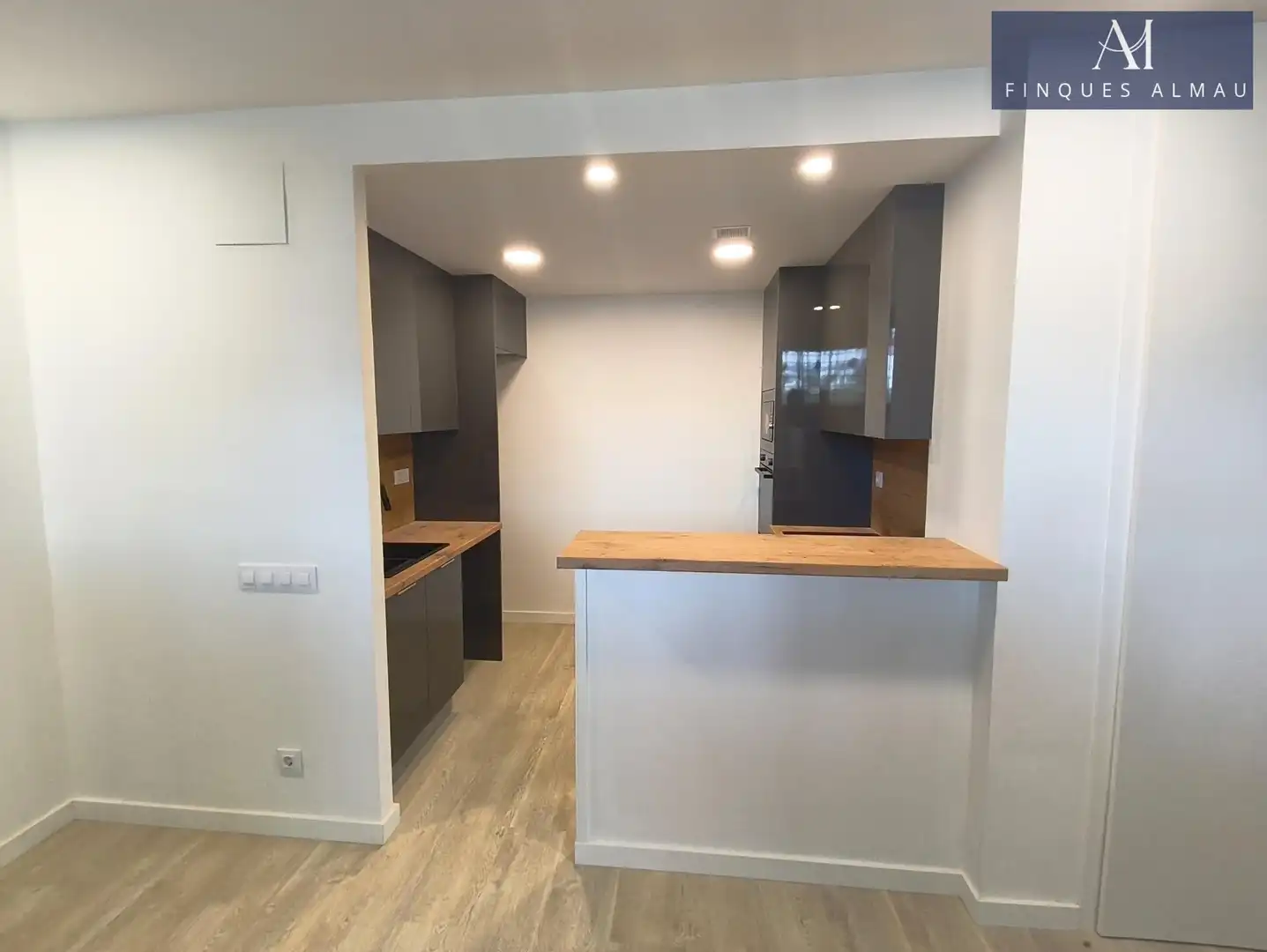 Ground floor for sale in Centre Vila, imagen 6