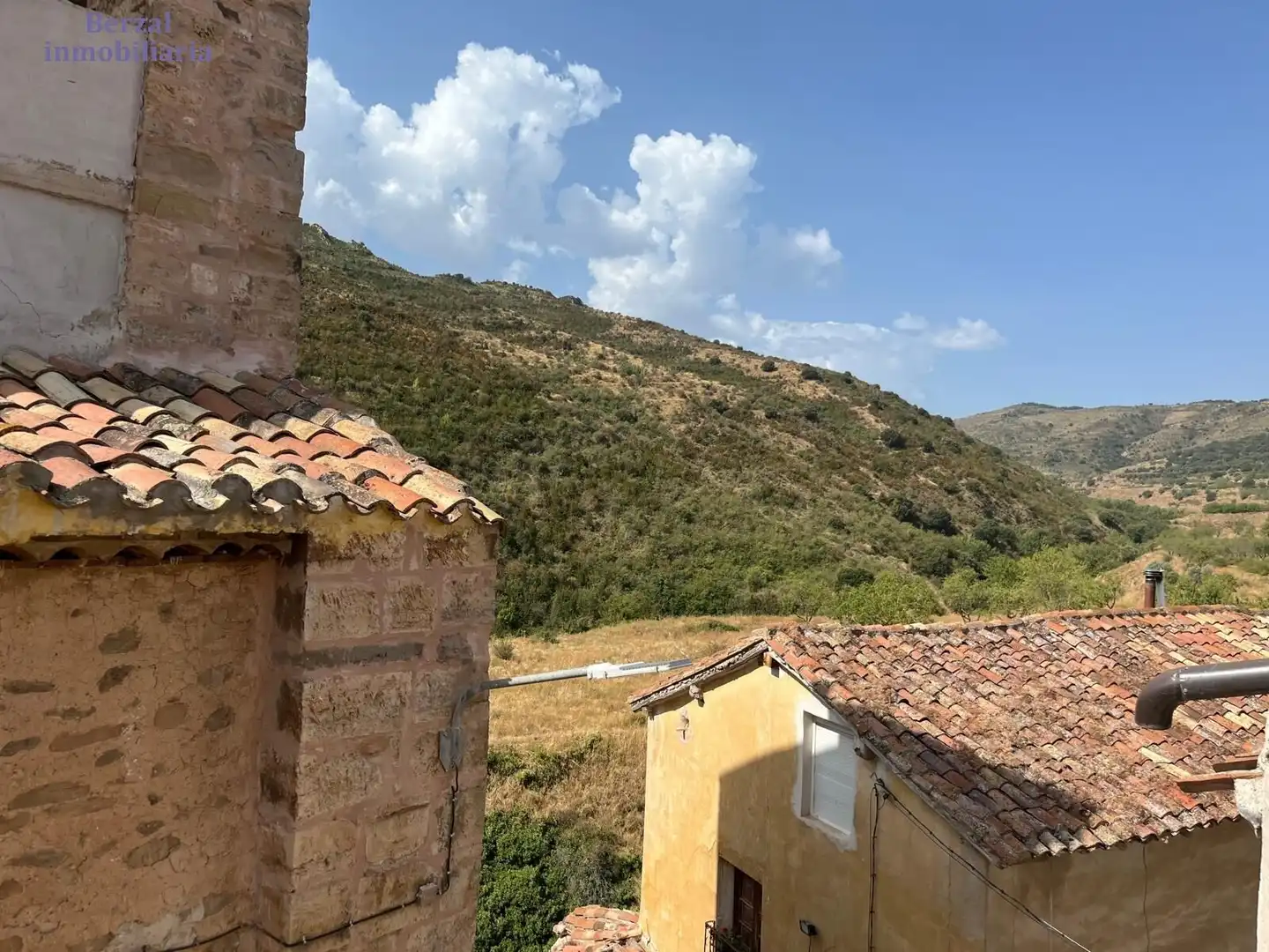 Vista exterior de Casa o xalet en venda en Santa Engracia del Jubera