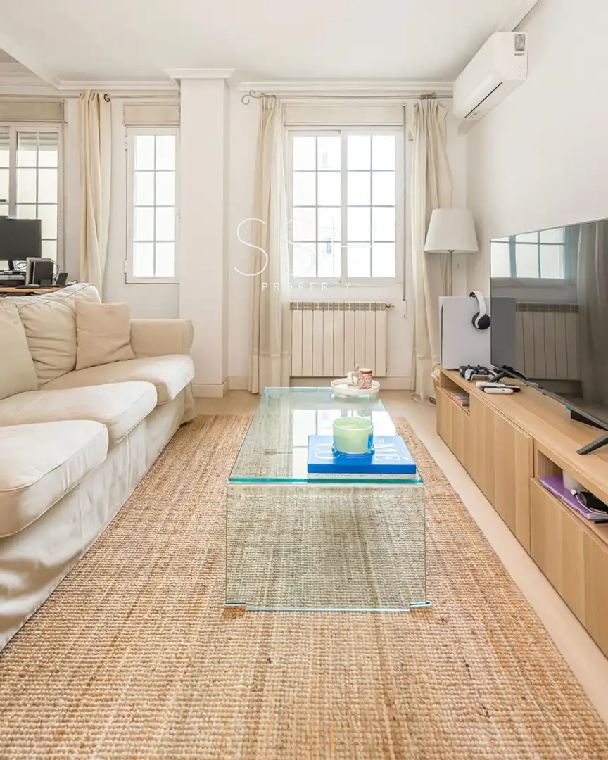 Sala de estar de Piso de alquiler en Población de Arroyo con Aire acondicionado, Calefacción y Amueblado