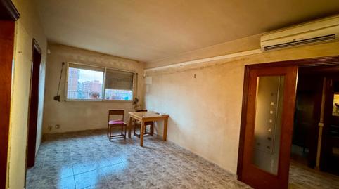 Foto 4 de Pis en venda a Avinguda D'amèrica, Llefià, Badalona