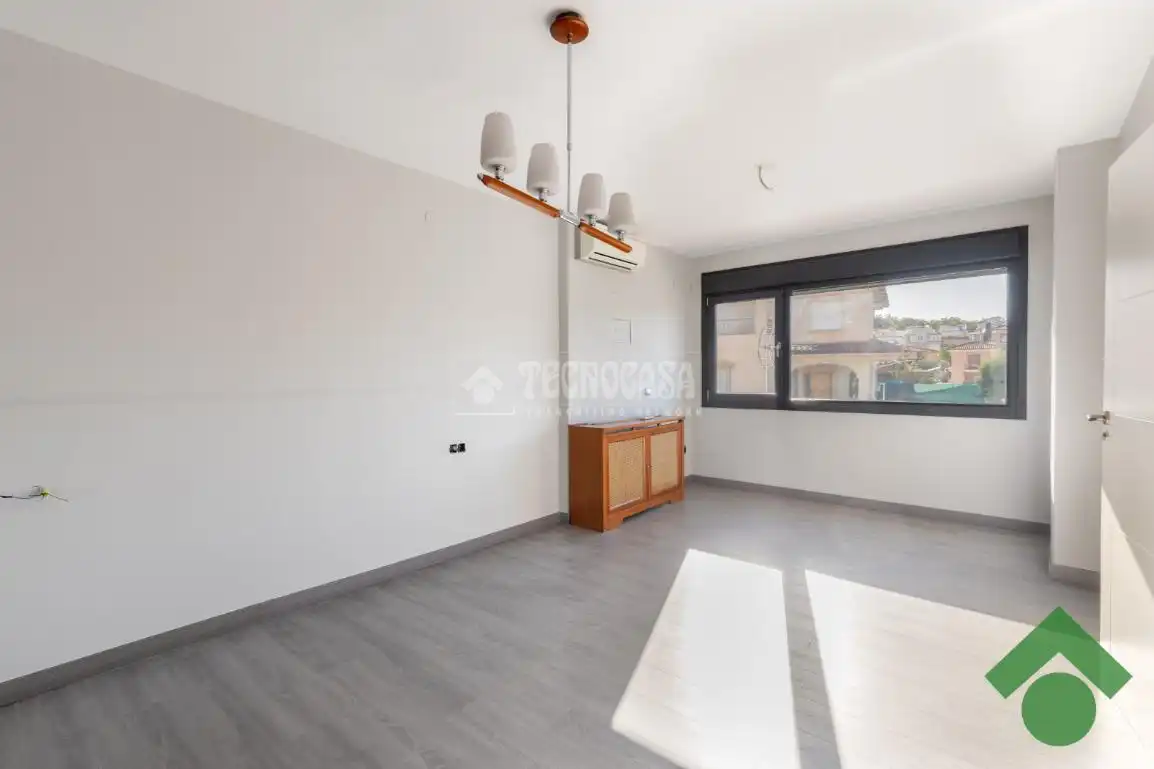 Sala de estar de Casa o chalet en venta en Ogíjares con Aire acondicionado y Calefacción