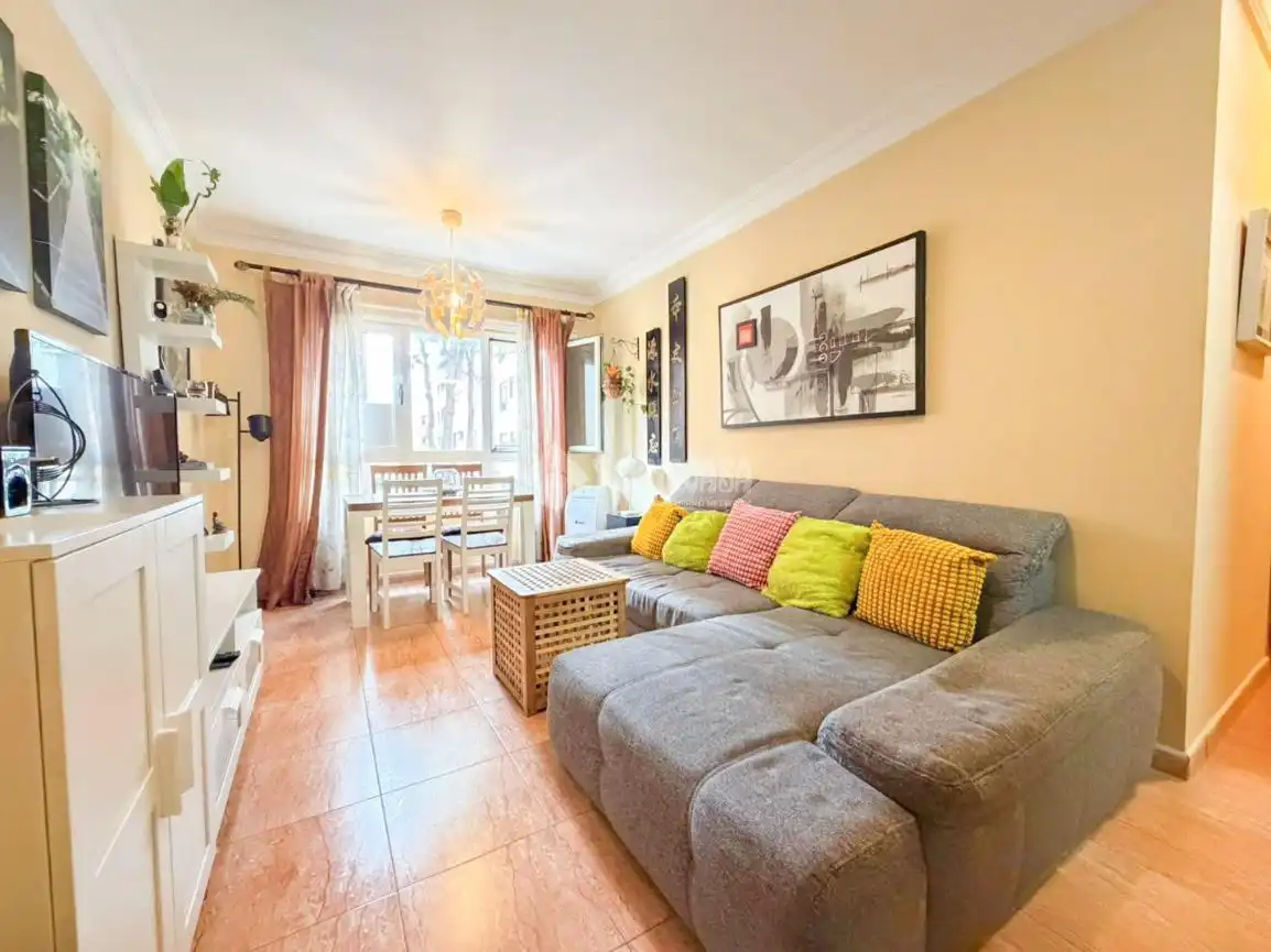 Sala de estar de Piso en venta en Las Palmas de Gran Canaria