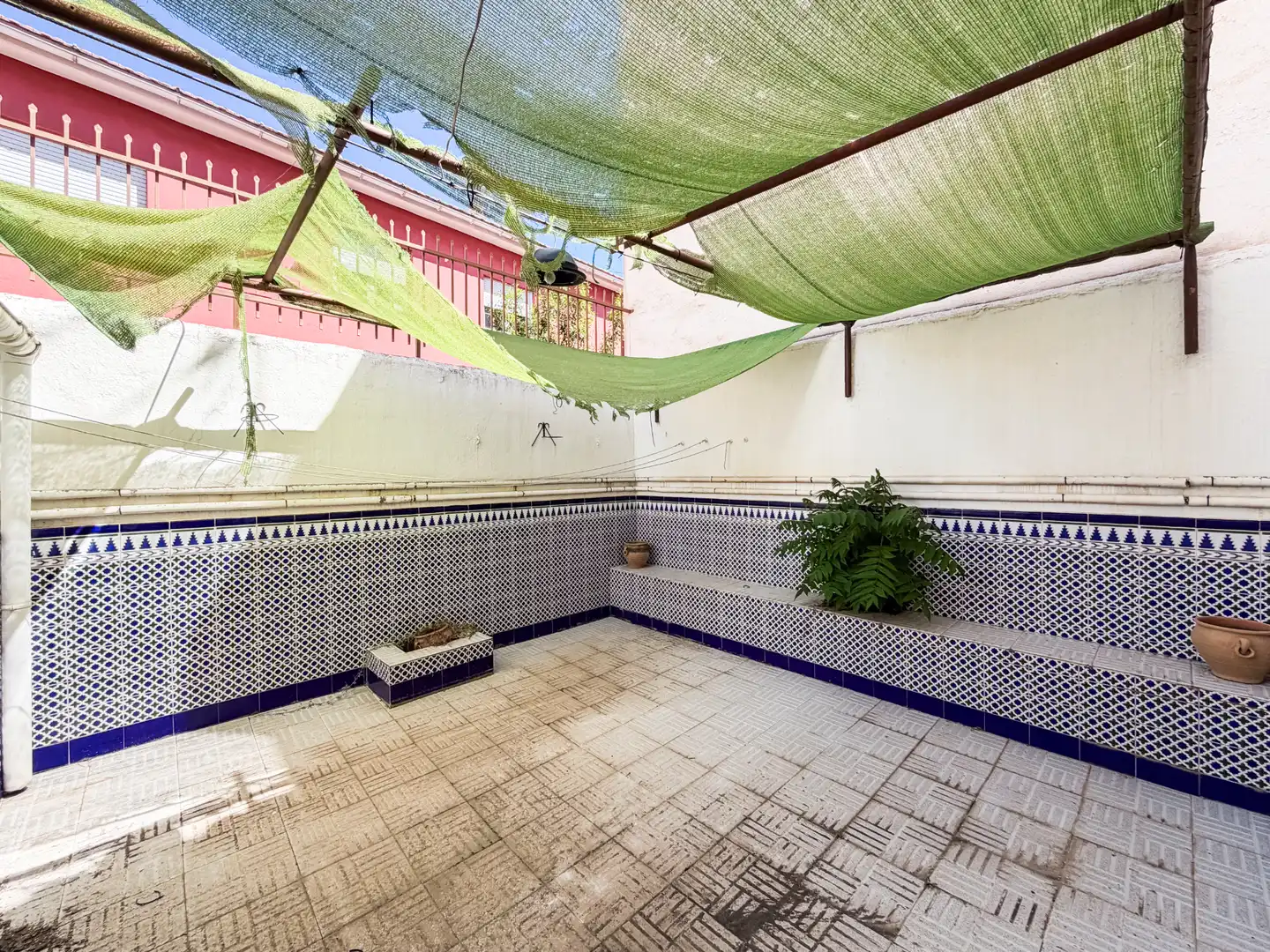 Terrassa de Casa o xalet en venda en Baza amb Calefacció, Moblat i Forn