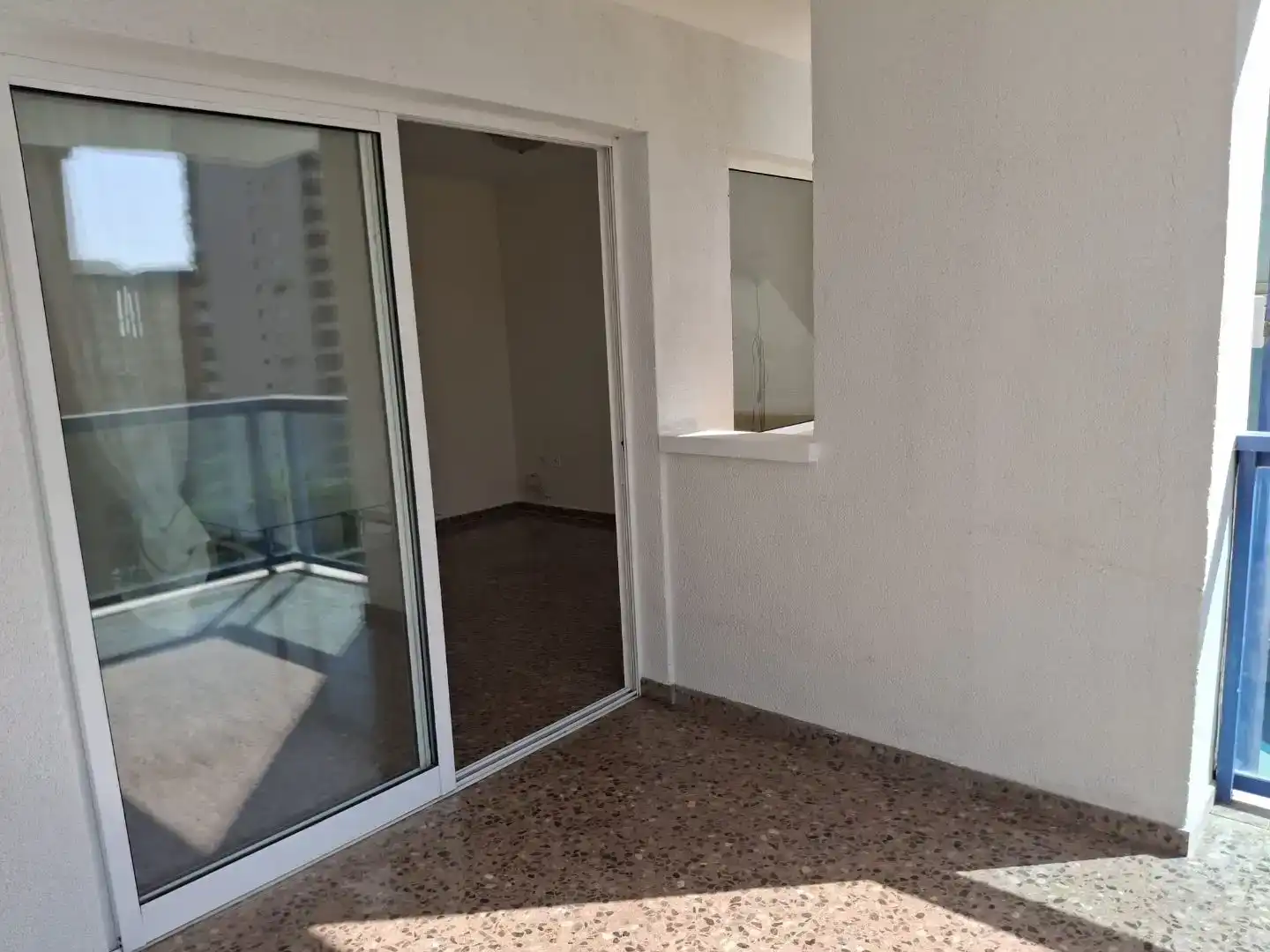 Terrasse von Wohnung zur Miete in Benidorm mit Schwimmbad