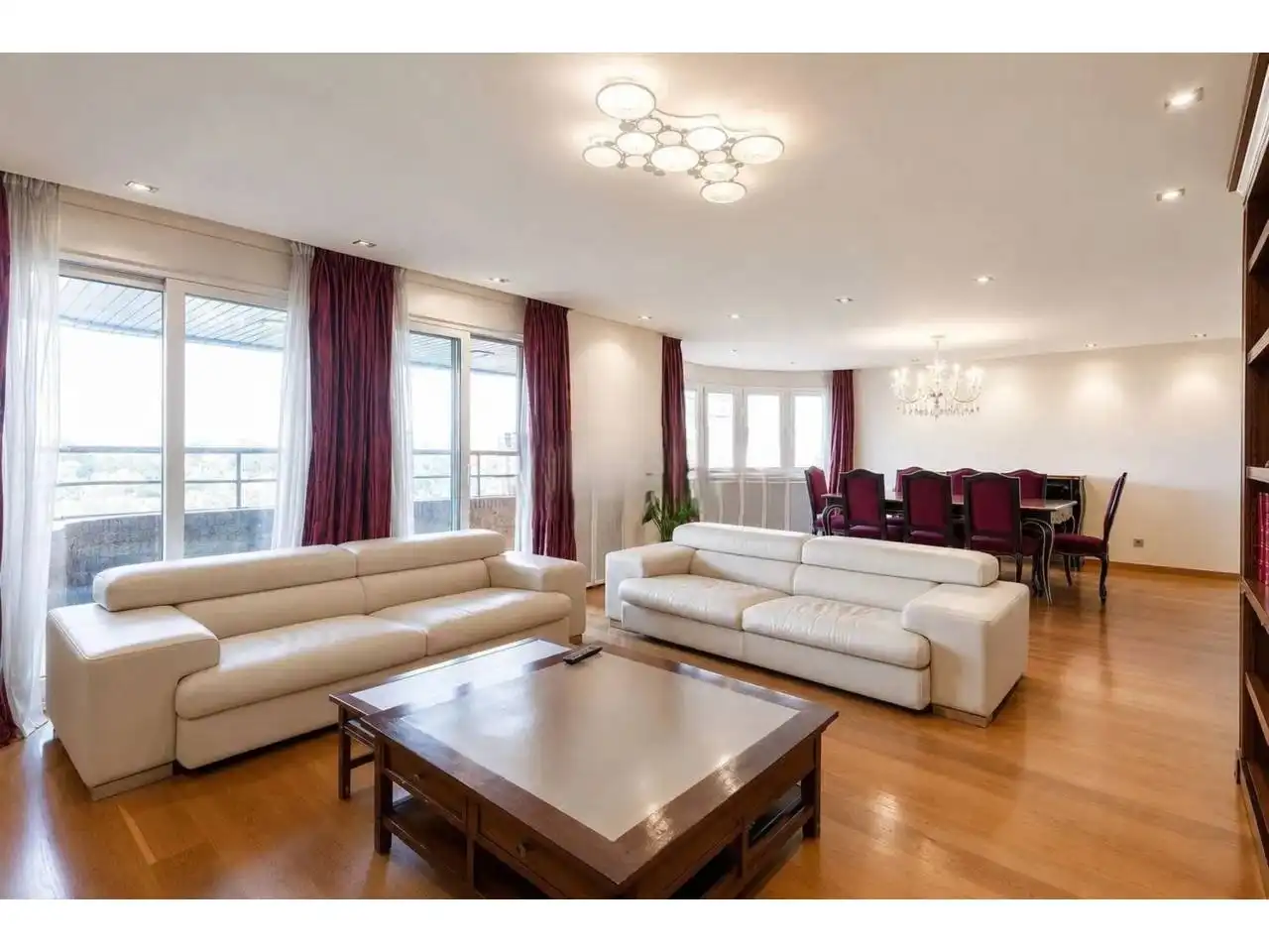 Piso con terraza en venta en Ciutat Vella