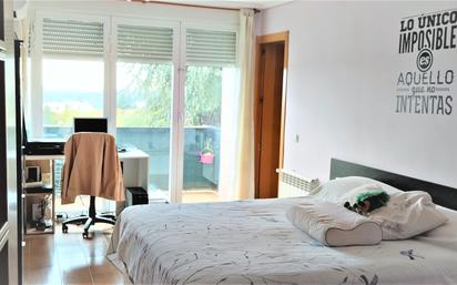 Bedroom of Flat for sale in San Lorenzo de El Escorial  with Air Conditioner and Terrace