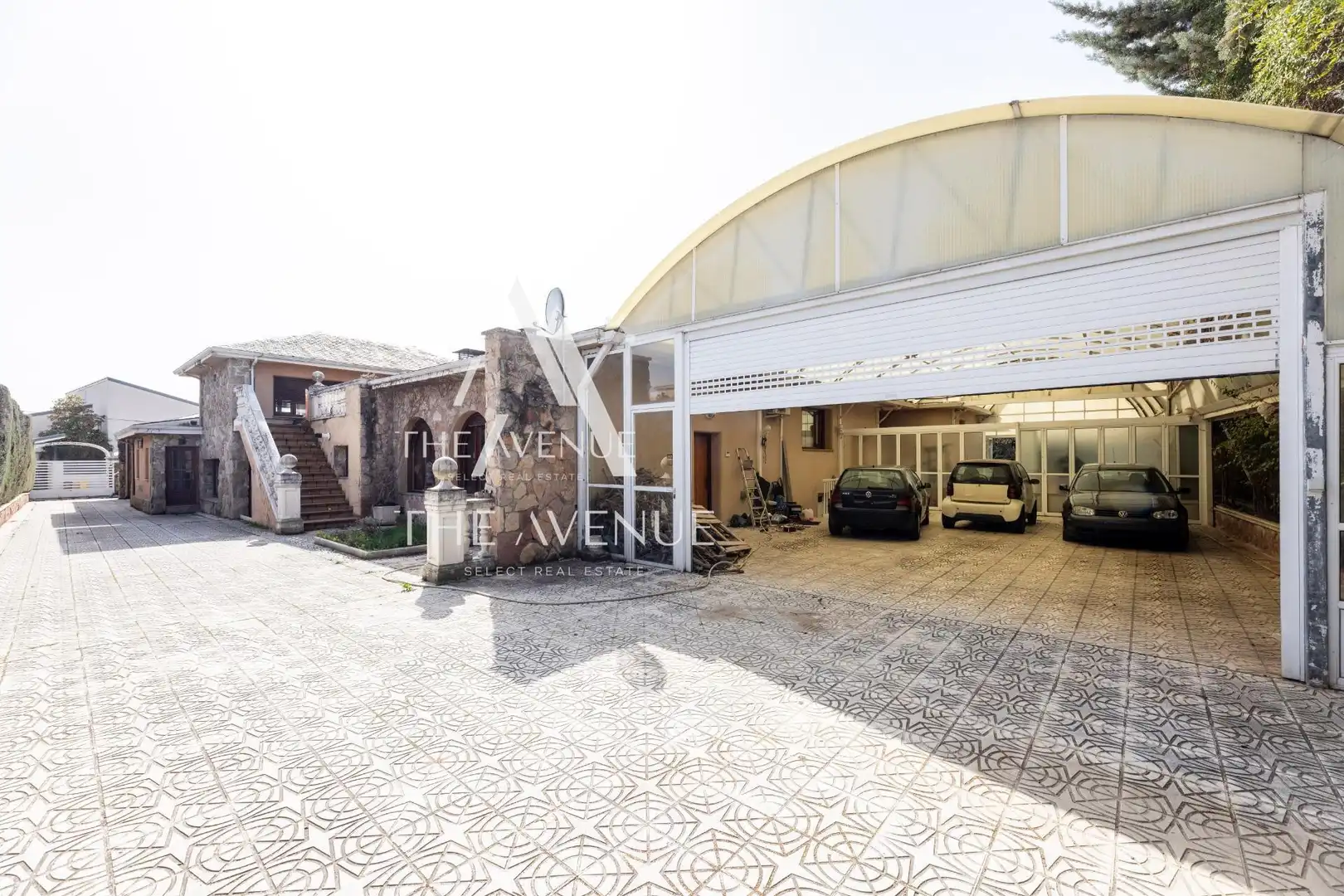 Vista exterior de Casa o xalet en venda en Villanueva de la Cañada amb Aire condicionat, Calefacció i Jardí privat