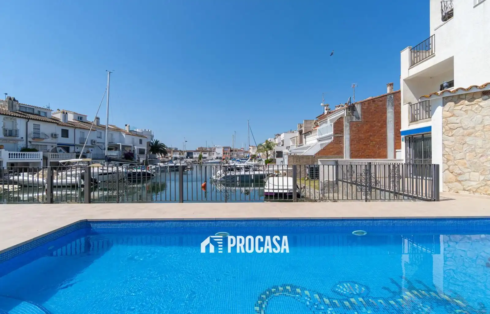 Piscina de Casa o xalet en venda en Empuriabrava amb Aire condicionat, Piscina i Moblat