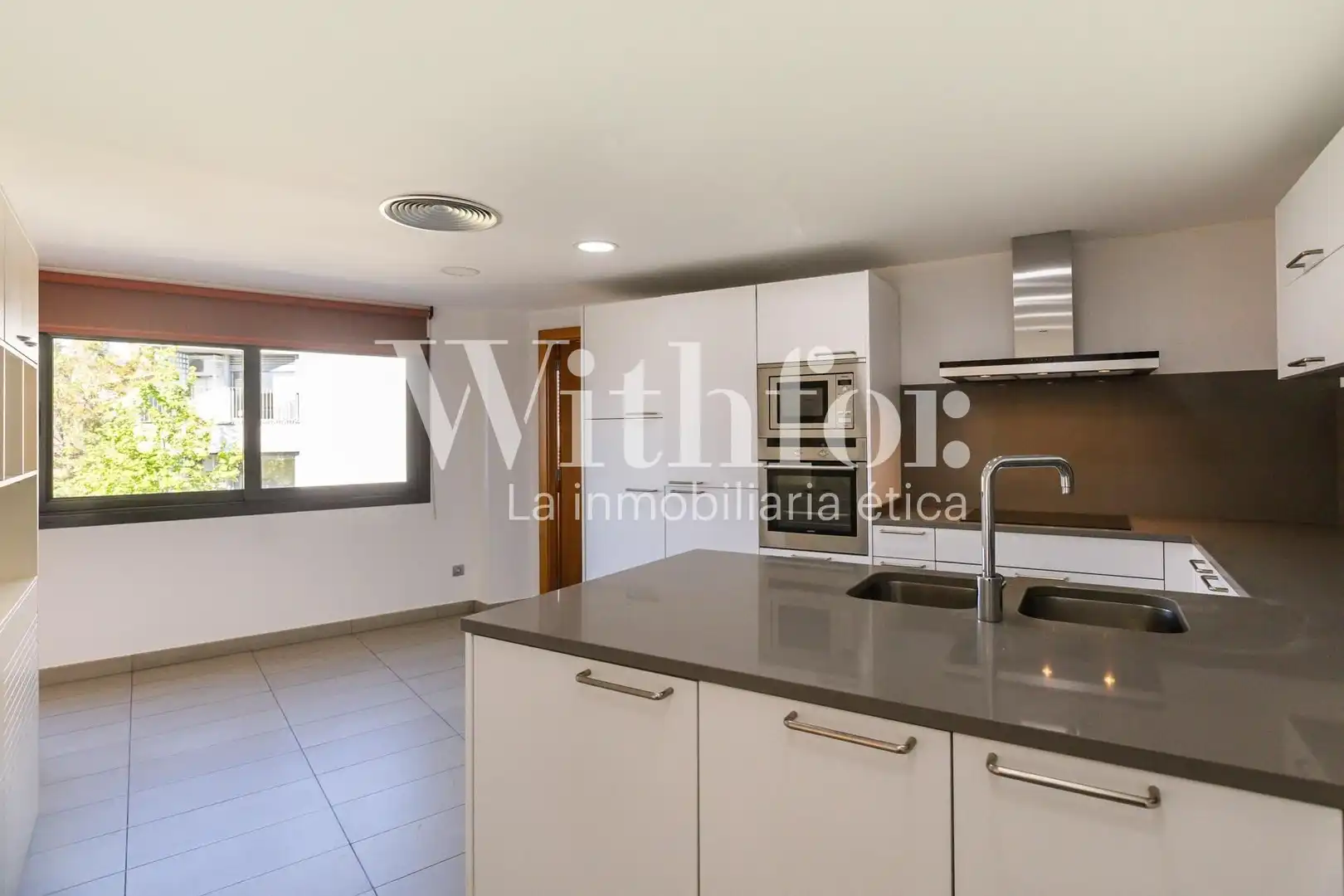 Kitchen of Attic for sale in Barcelona  with Air Conditioner, Heating and Terrace
