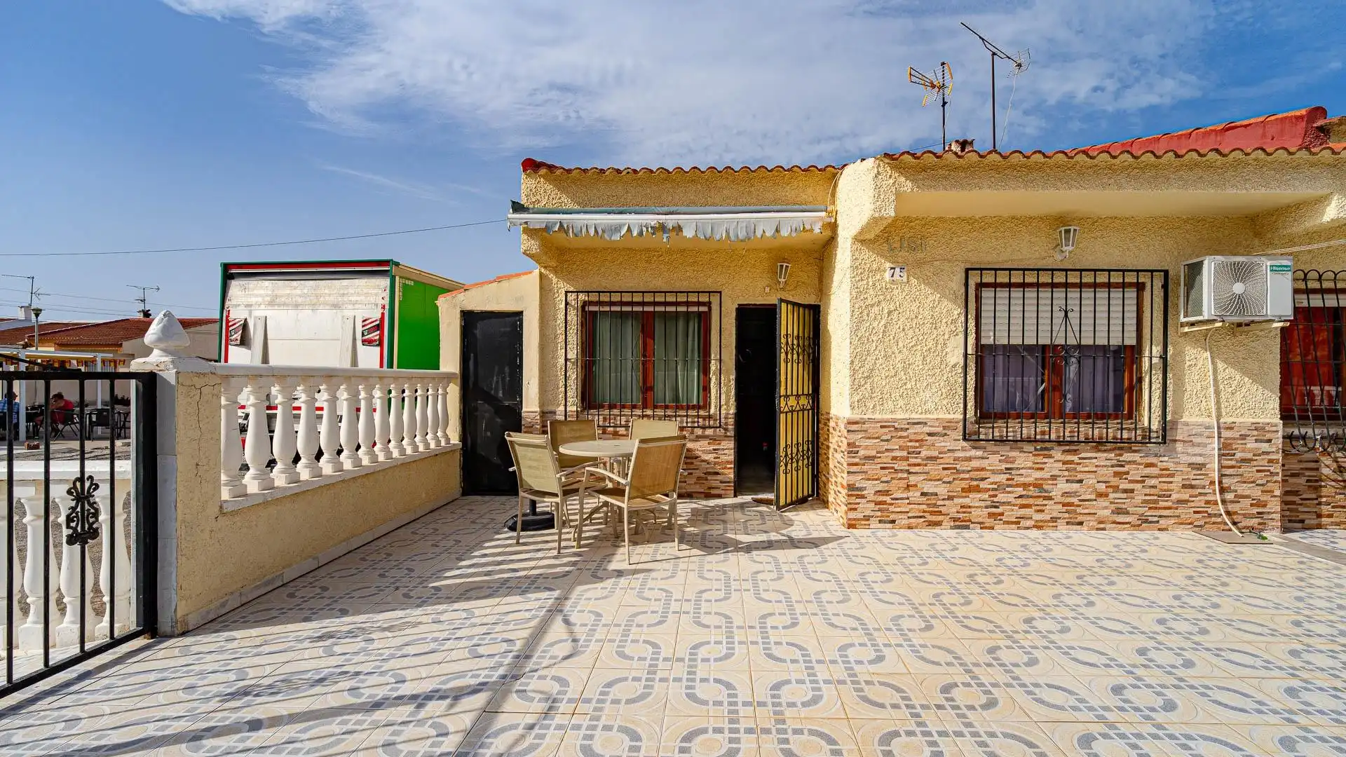 Terraza de Casa o chalet en venta en Torrevieja con Jardín privado y Trastero