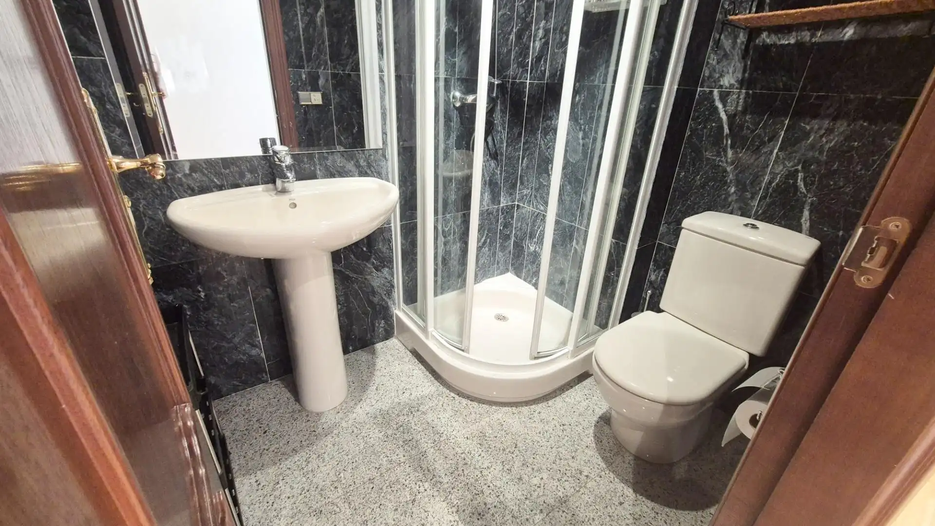 Baño de Piso en venta en Salamanca con Calefacción y Amueblado