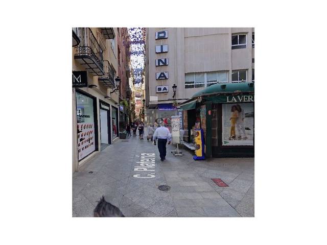 Local comercial en Alquiler en N/A en La Catedral