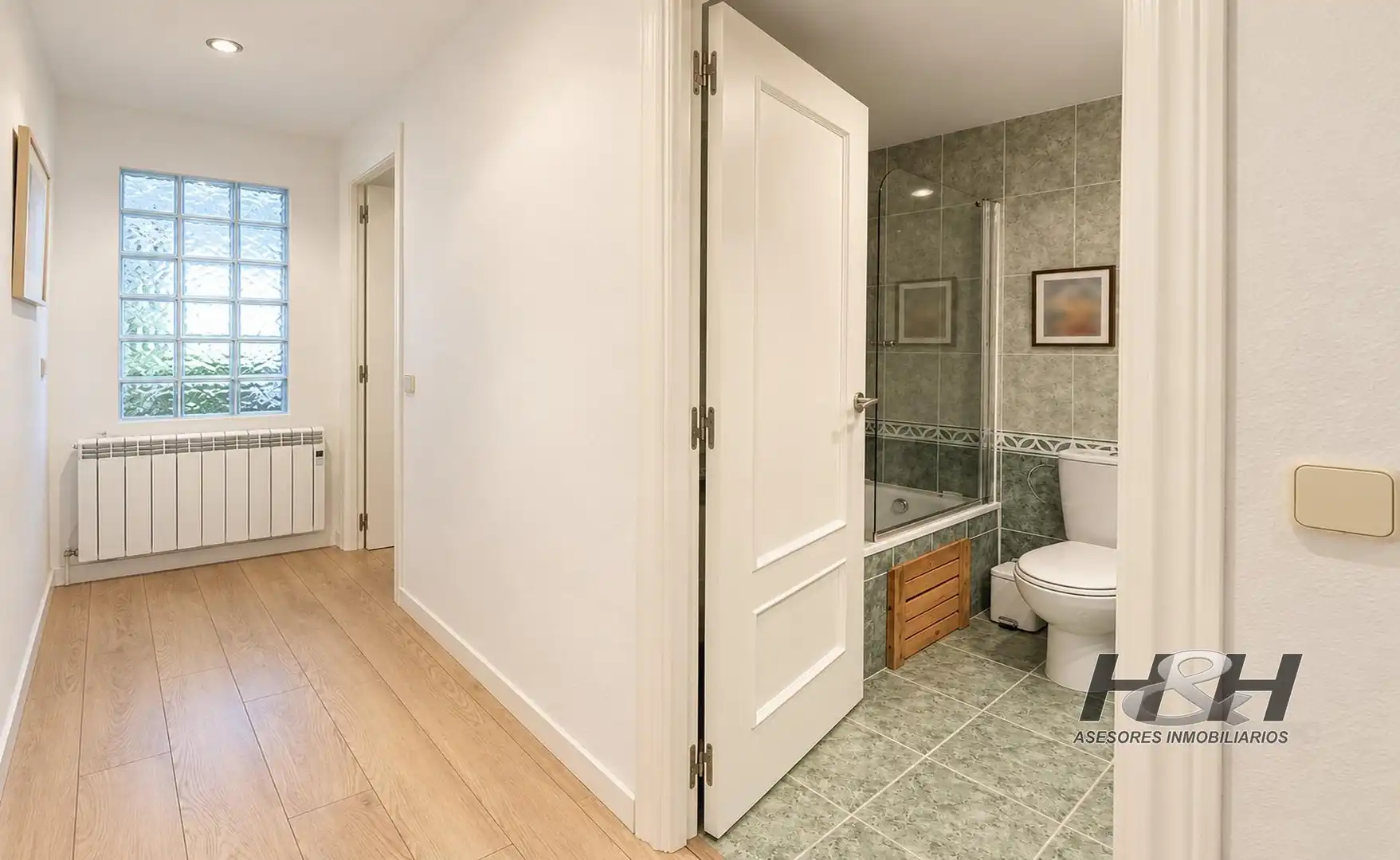 Flat with terrace for sale in Pobles de l'Oest, imagen 10