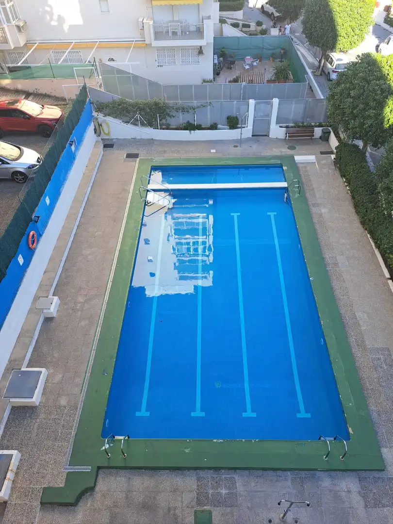 Piscina de Apartamento en venta en Salou con Aire acondicionado, Calefacción y Amueblado