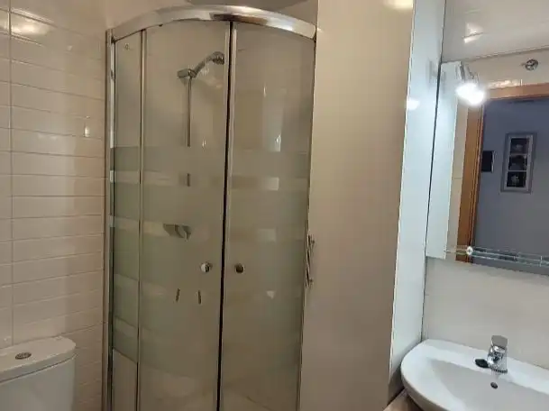 Bathroom of Flat for rent in Alisal - San Román