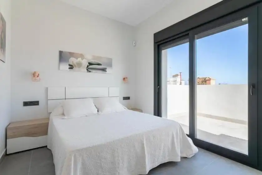Dormitori de Casa o xalet en venda en Daya Nueva amb Jardí privat i Terrassa