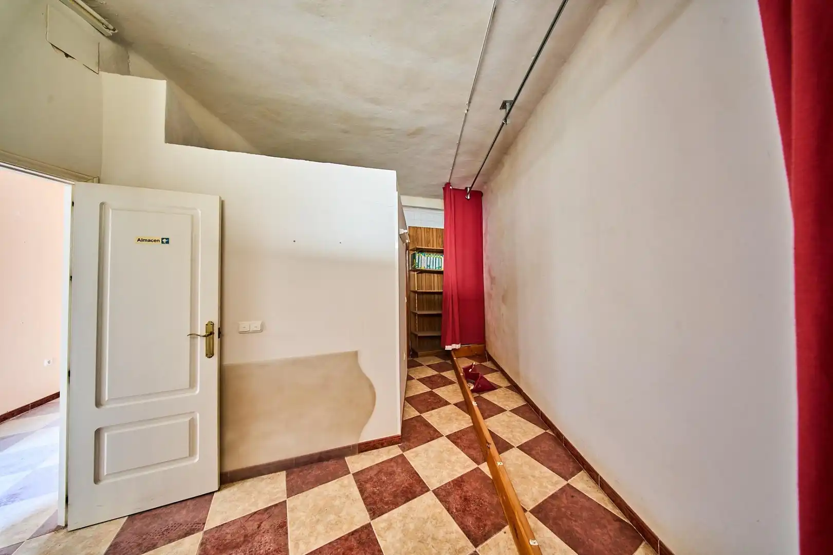 Local en venta en Baza