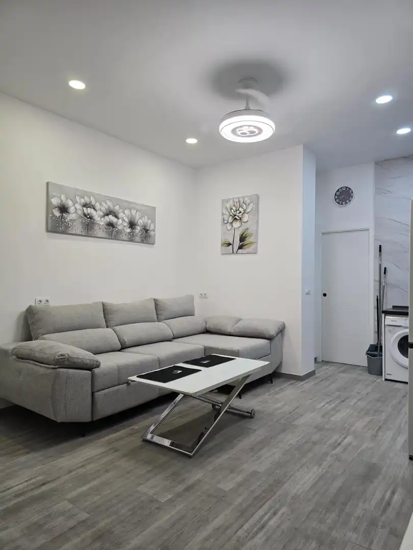 Sala d'estar de Planta baixa en venda en Córdoba amb Aire condicionat i Calefacció