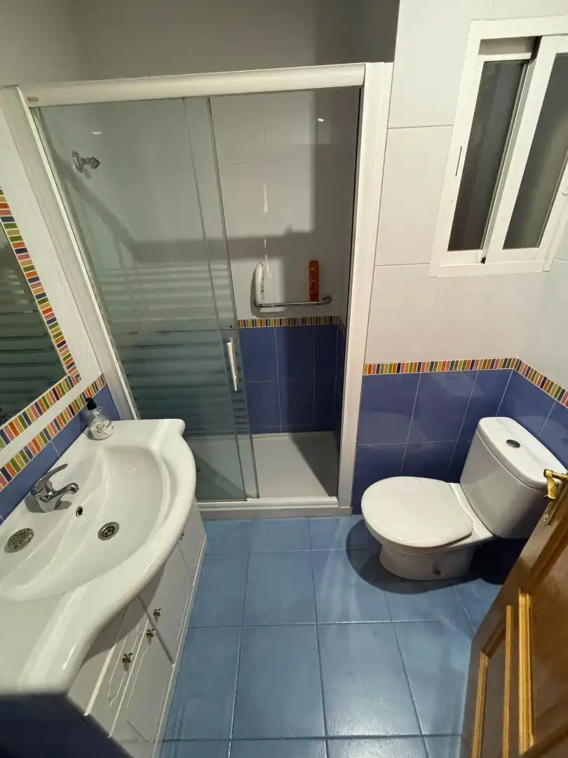 Baño de Piso en venta en Cáceres con Aire acondicionado y Calefacción
