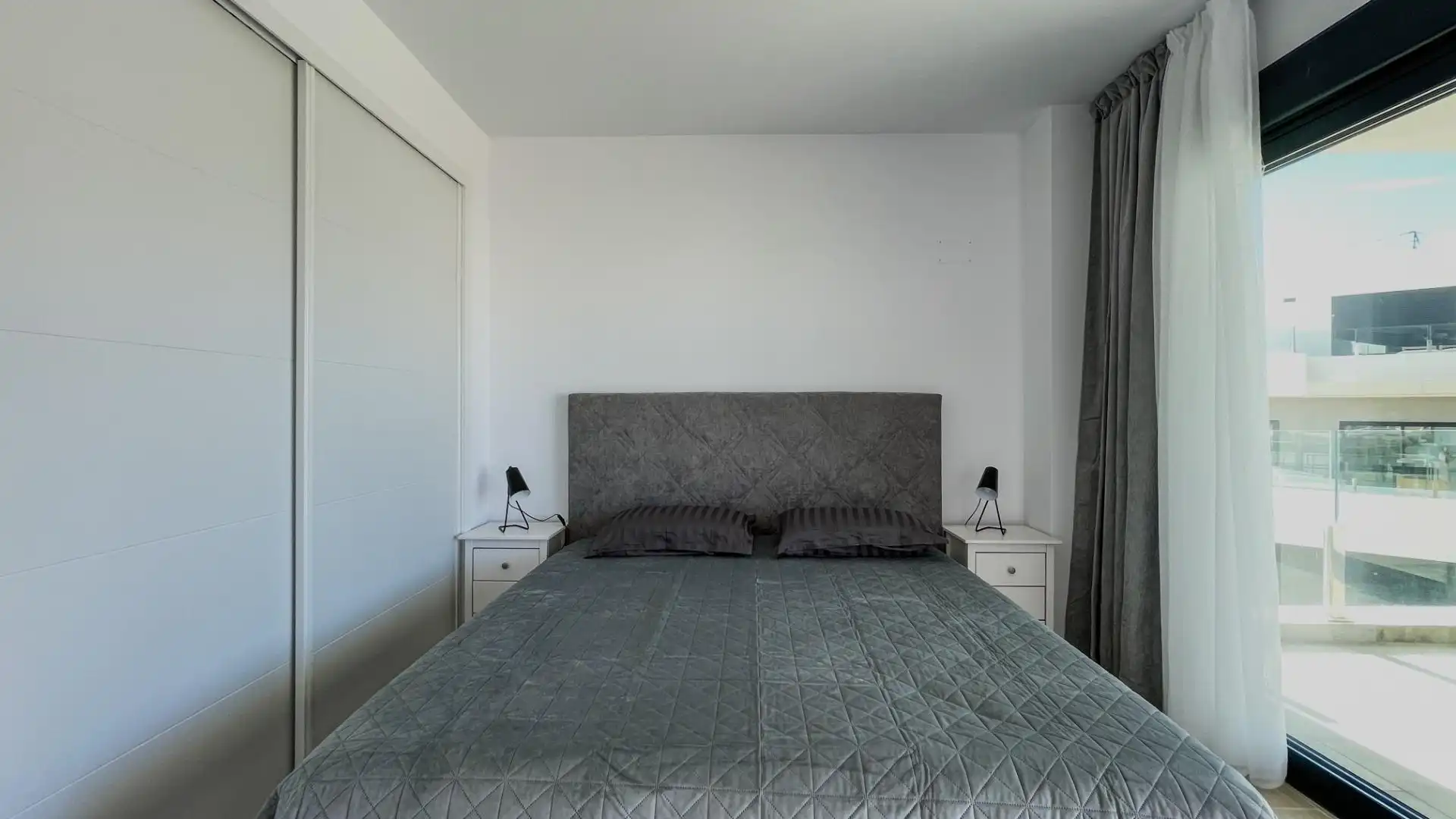 Habitación de Dúplex en venta en Finestrat con Aire acondicionado, Terraza y Amueblado