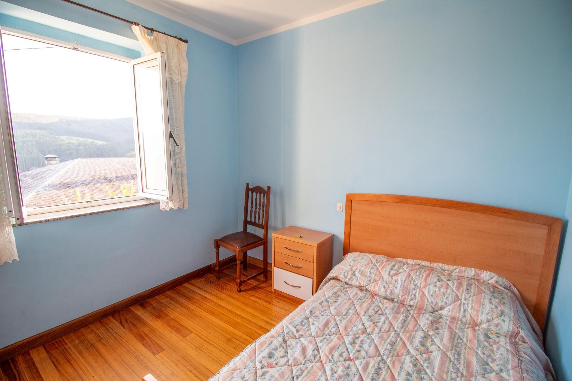 Bedroom of Country house for sale in Trabada  with Private garden and Storage room