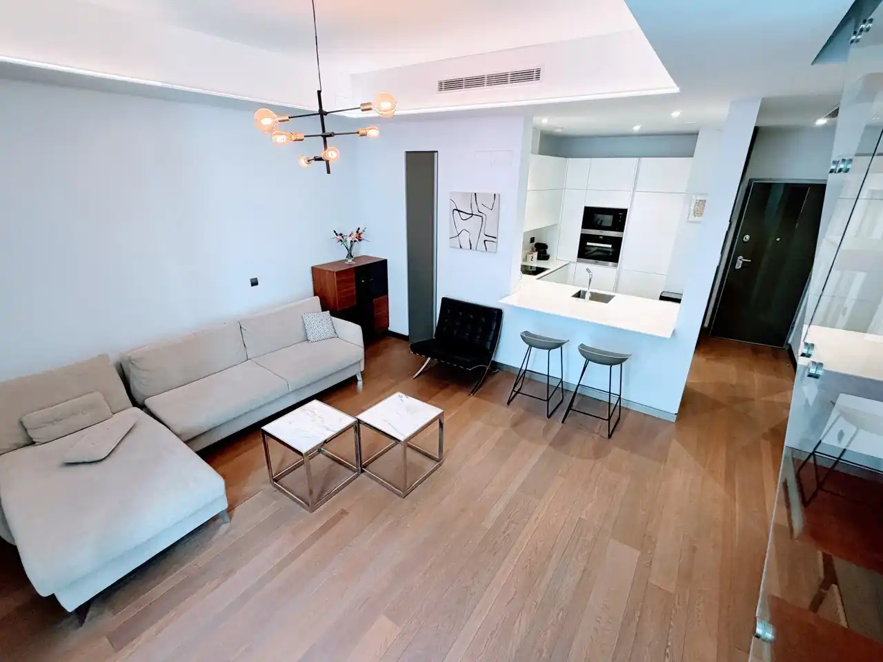 Sala d'estar de Dúplex de lloguer en  Madrid Capital amb Aire condicionat, Calefacció i Moblat