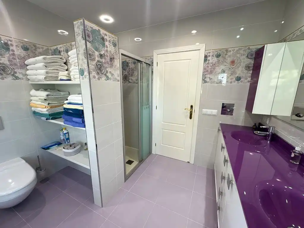 Bathroom of Houses for sale in Dénia  with Air Conditioner, Heating and Private garden