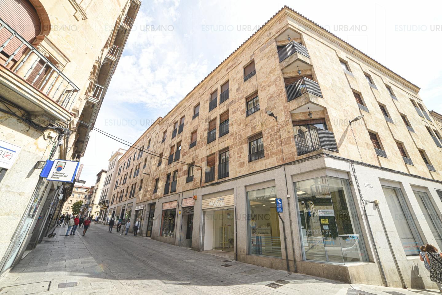 Vista exterior de Piso en venta en Salamanca Capital con Calefacción