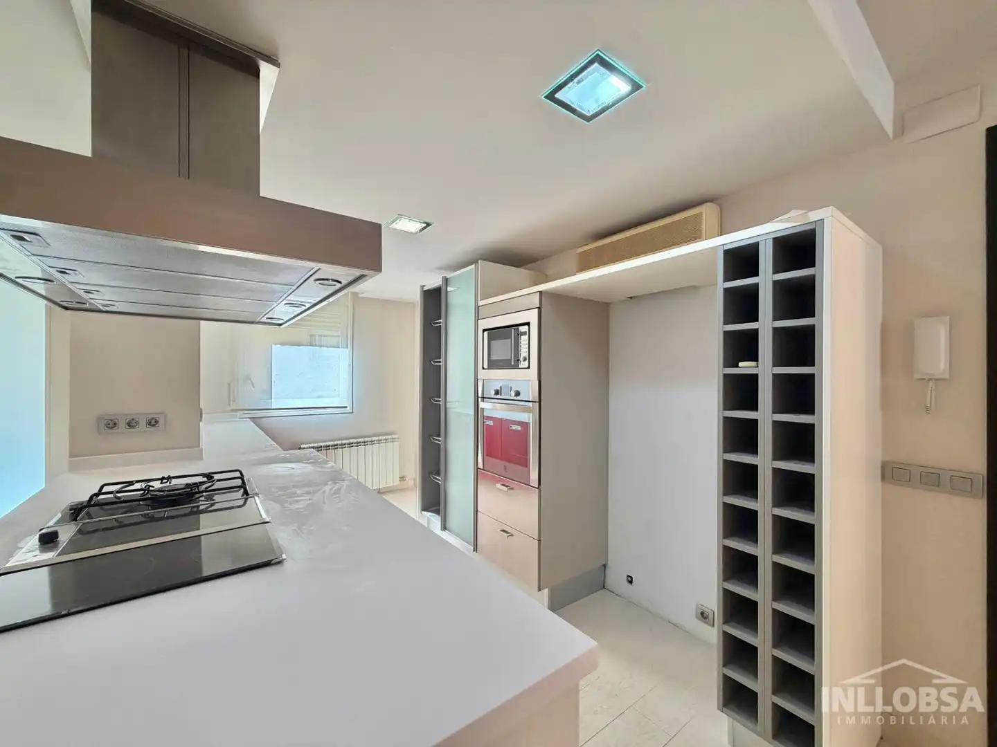 Penthouse with terrace for sale in Calle CIRCUMVAL.LACIO, imagen 4