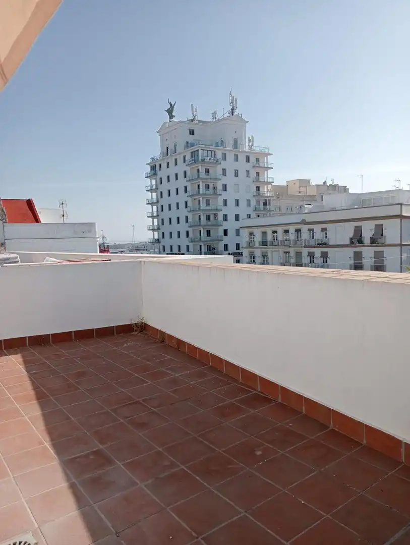 Attic for rent in Cádiz, Cádiz