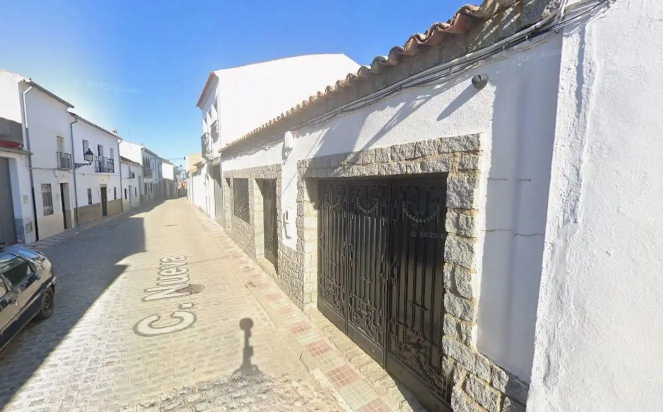 Vista exterior de Casa adosada en venda en Fuente la Lancha