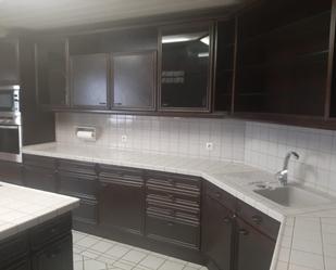 Kitchen of Duplex to rent in A Coruña Capital 