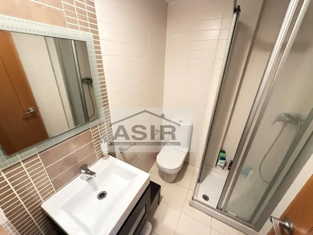 Bathroom of Flat for sale in Alzira  with Air Conditioner, Terrace and Swimming Pool