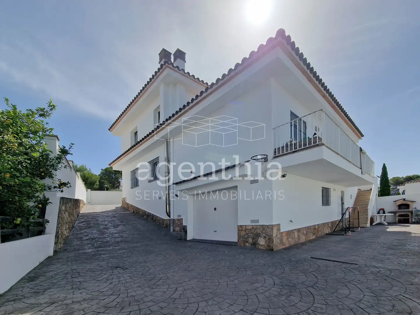 Vista exterior de Casa o xalet en venda en L'Escala amb Aire condicionat, Calefacció i Terrassa