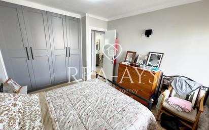 Bedroom of Flat for sale in Cornellà de Llobregat  with Air Conditioner, Heating and Terrace